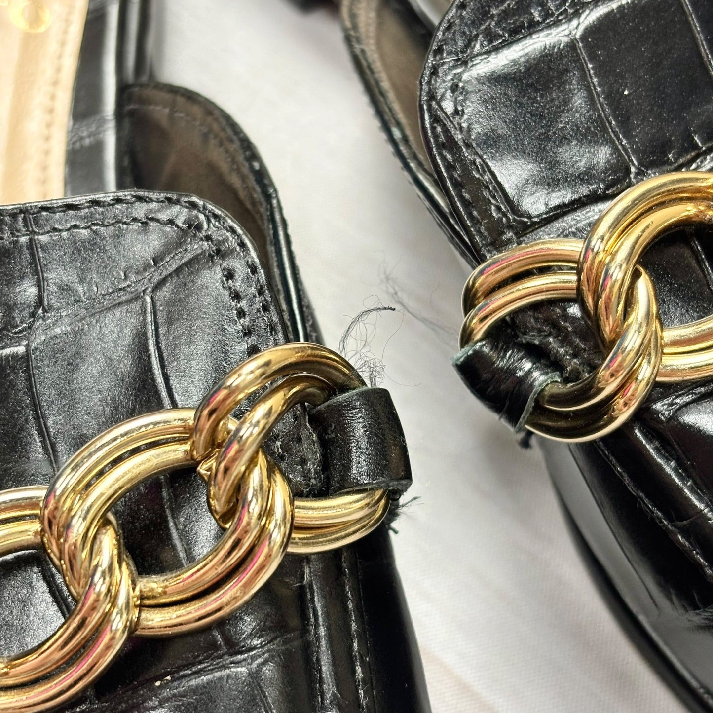 Shoes Flats By Vince Camuto In Black & Gold, Size: 7.5