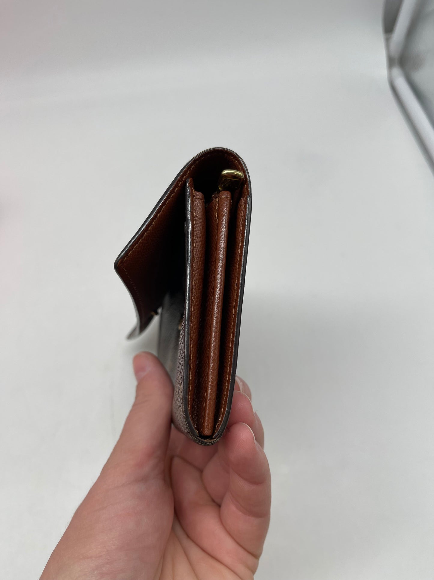 Wallet Luxury Designer By Louis Vuitton, Size: Medium