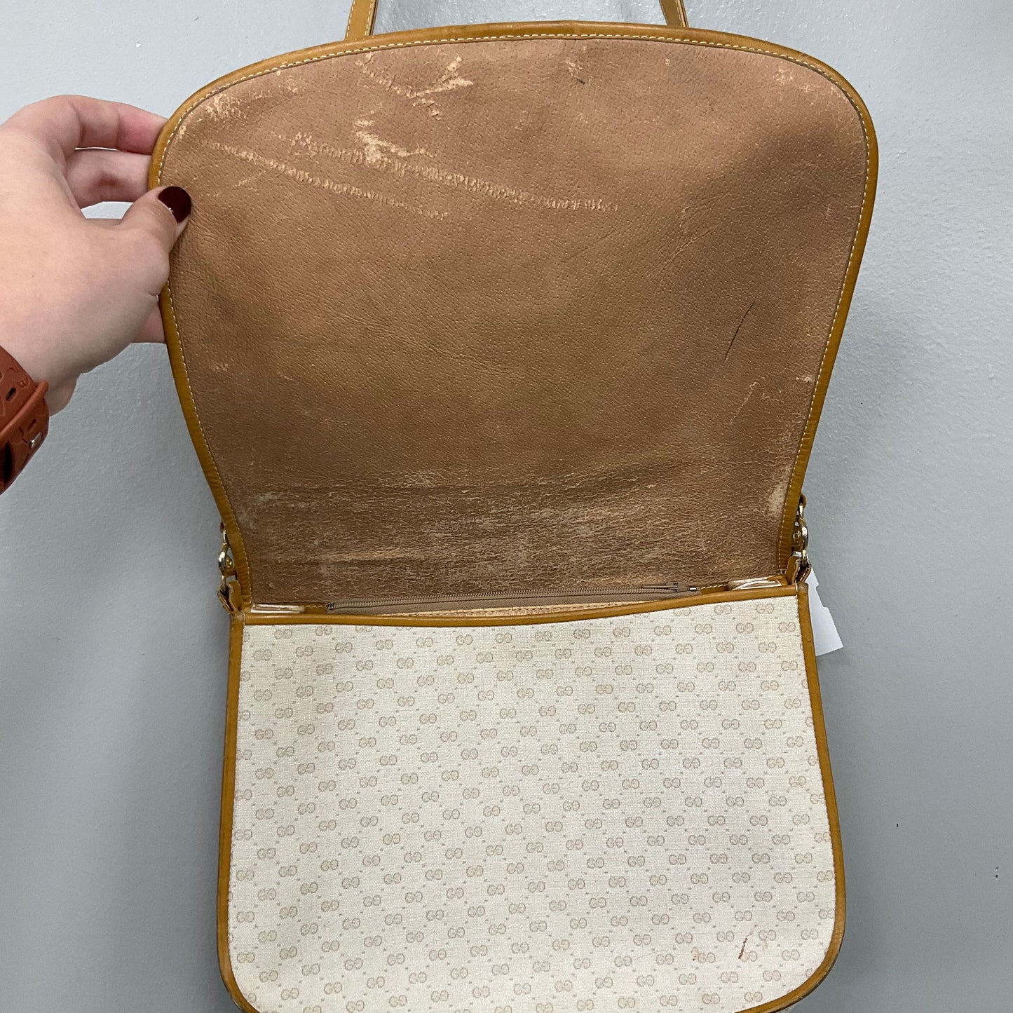 Crossbody Luxury Designer By Gucci In Beige, Size:Medium