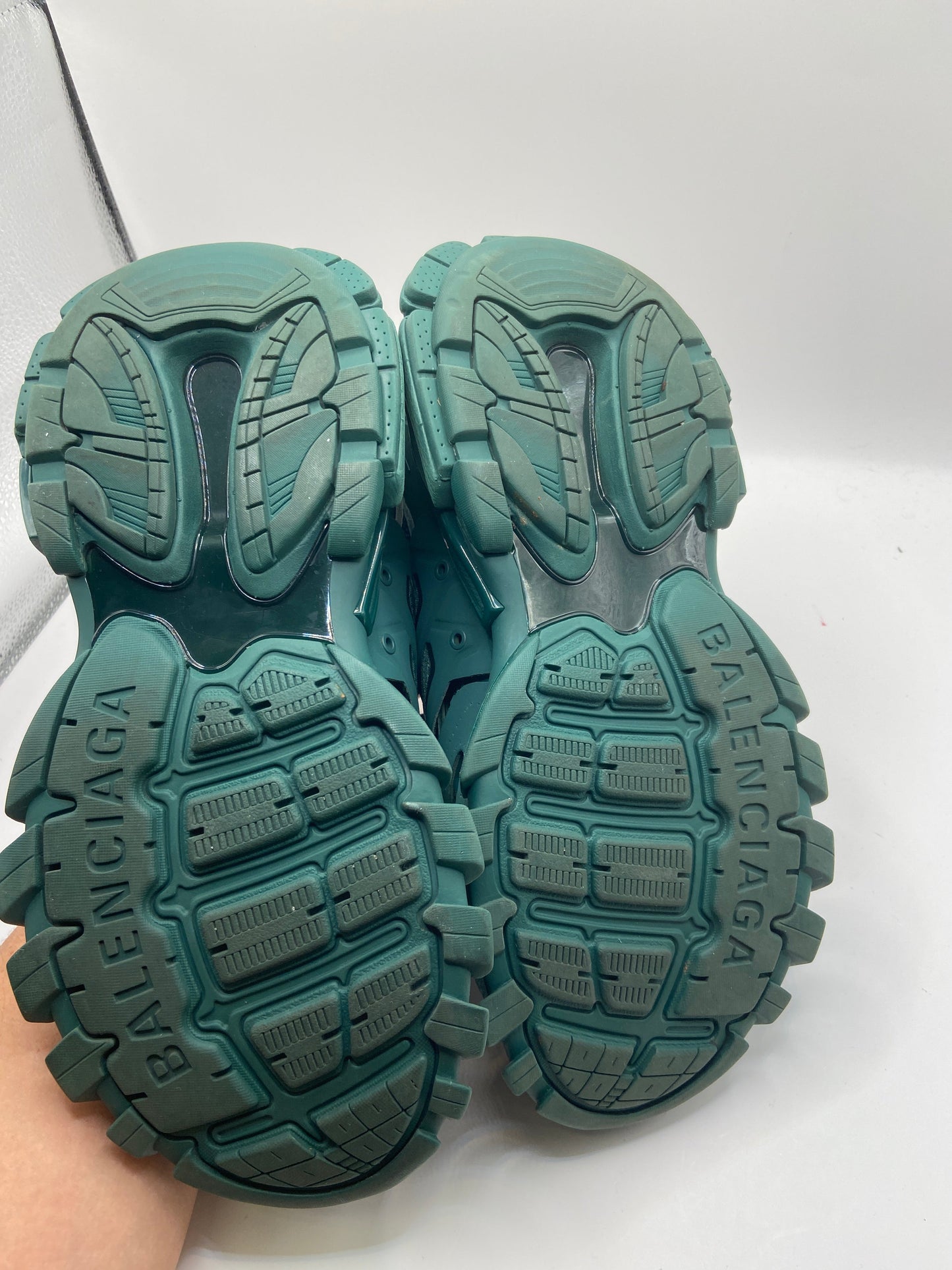 Shoes Luxury Designer By Balenciaga In Green, Size: 9