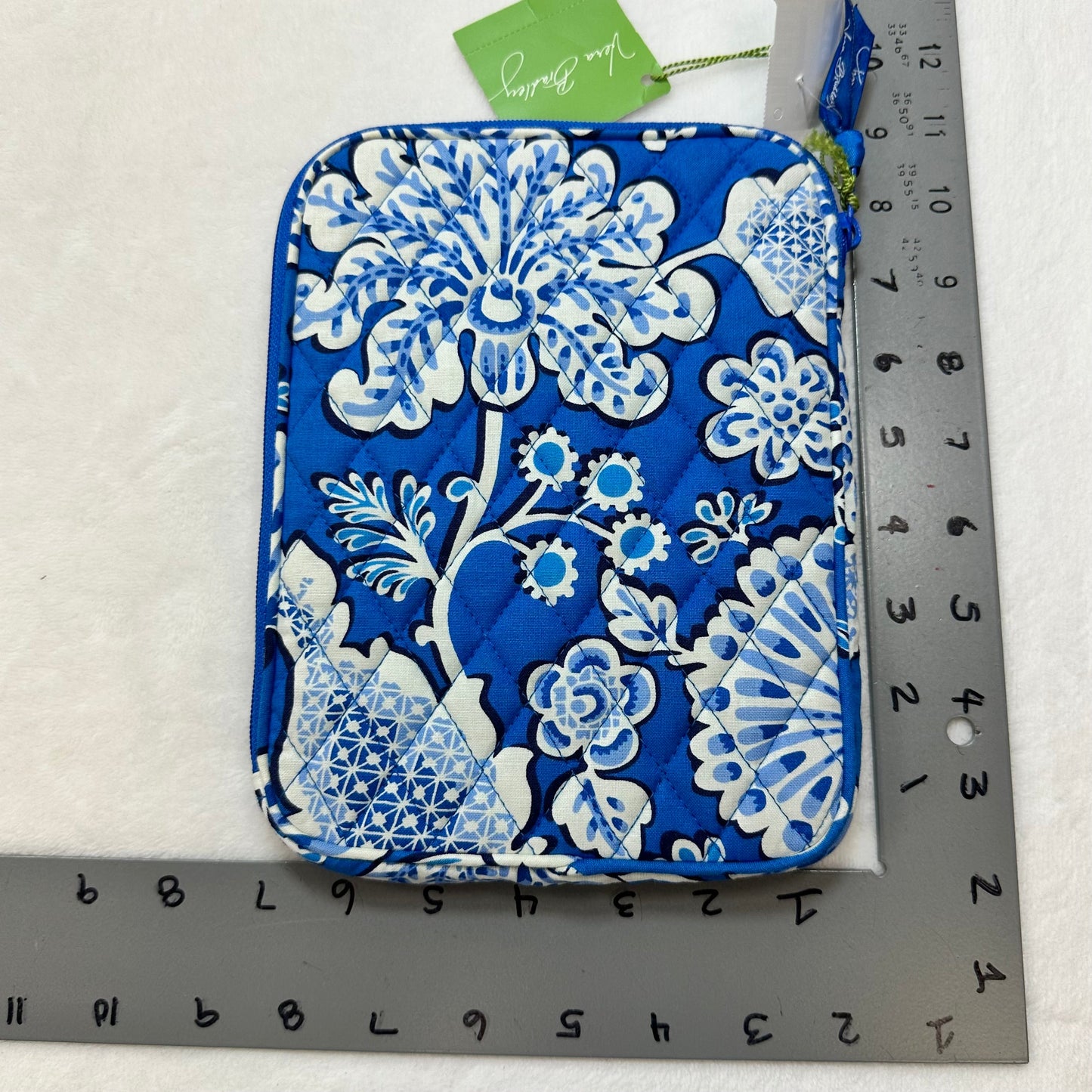 E-reader sleeve By Vera Bradley, Size: Small