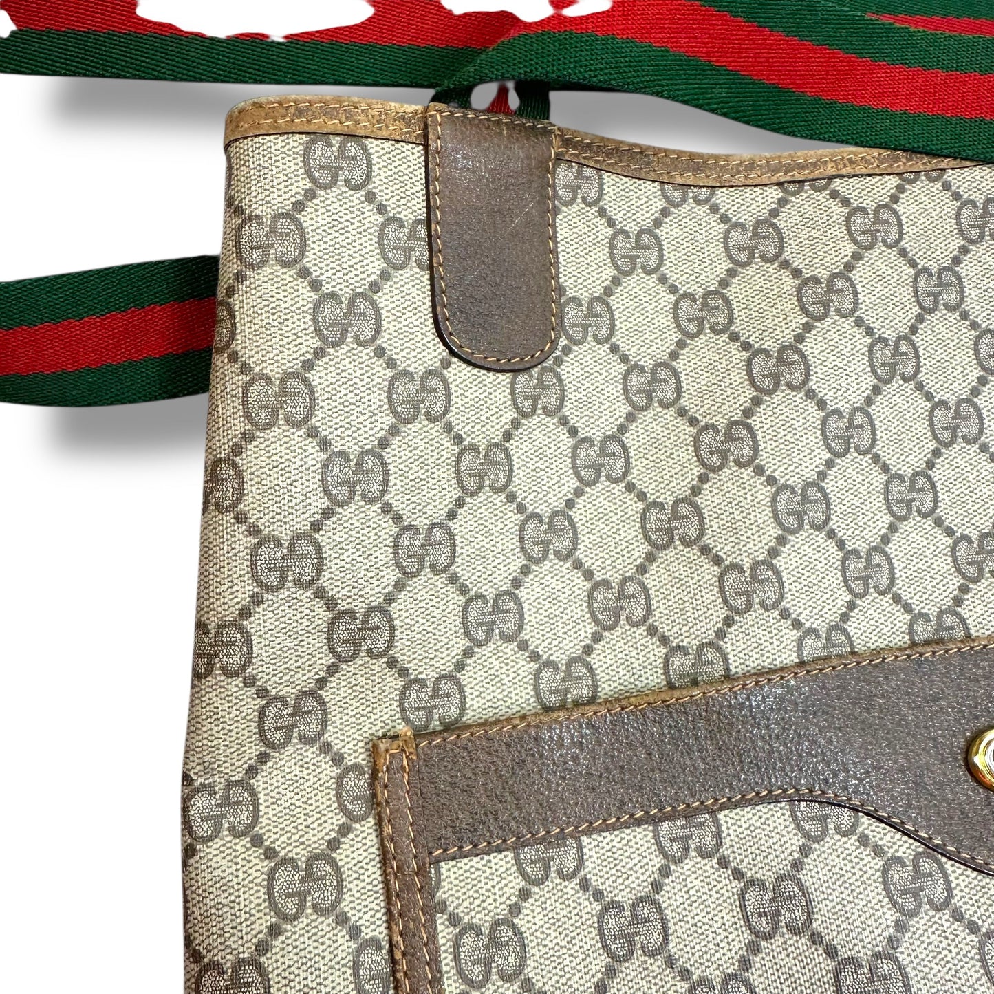 Handbag Luxury Designer By Gucci, Size: Medium