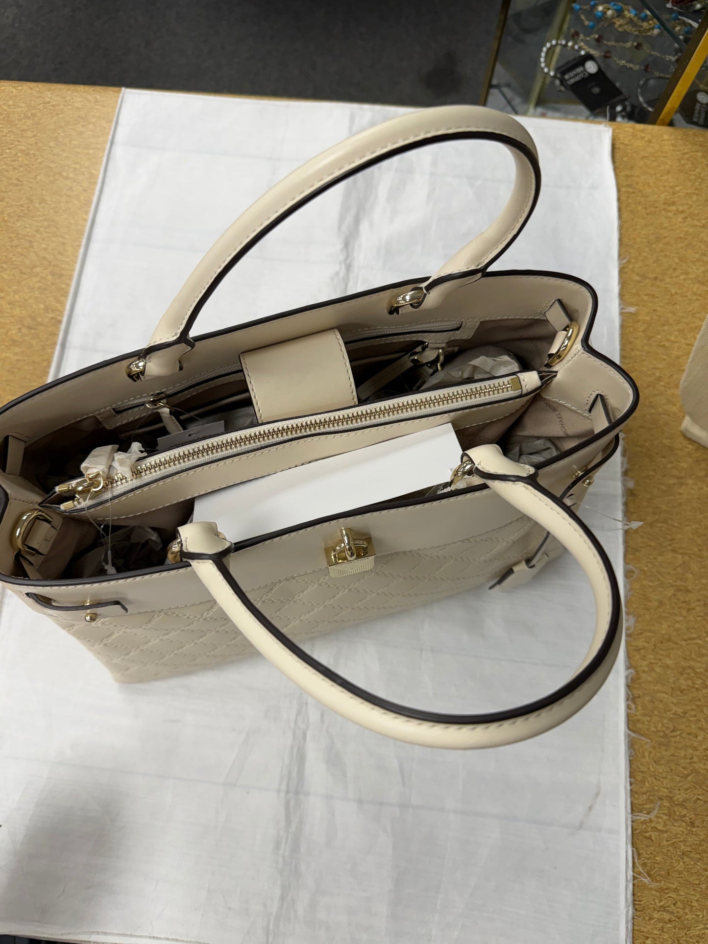 Handbag Designer By Michael Kors In Cream, Size:Large