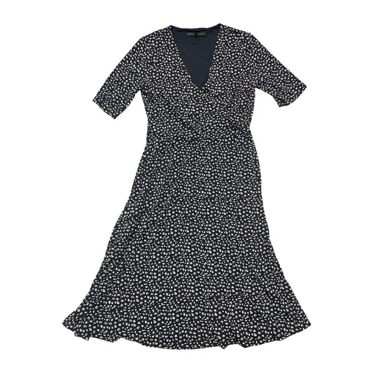 Dress Casual Maxi By White House Black Market In Black & White, Size:8