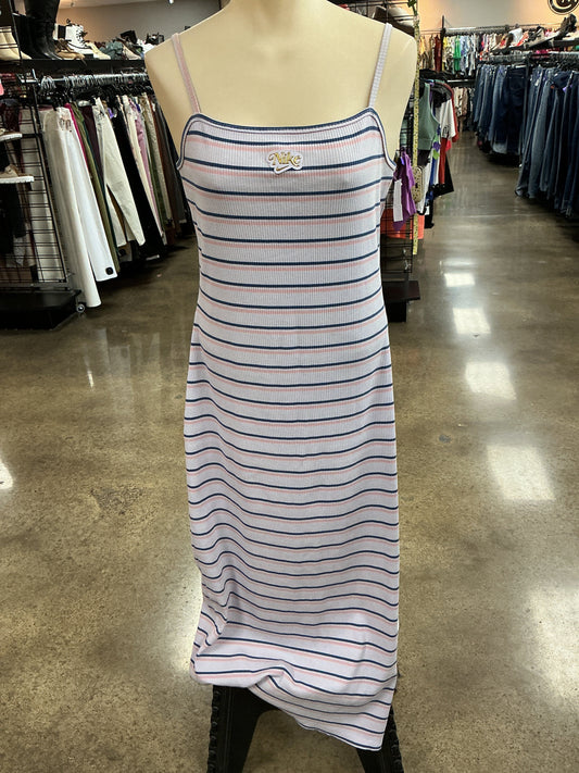 Dress Casual Maxi By Nike In Striped Pattern, Size:M
