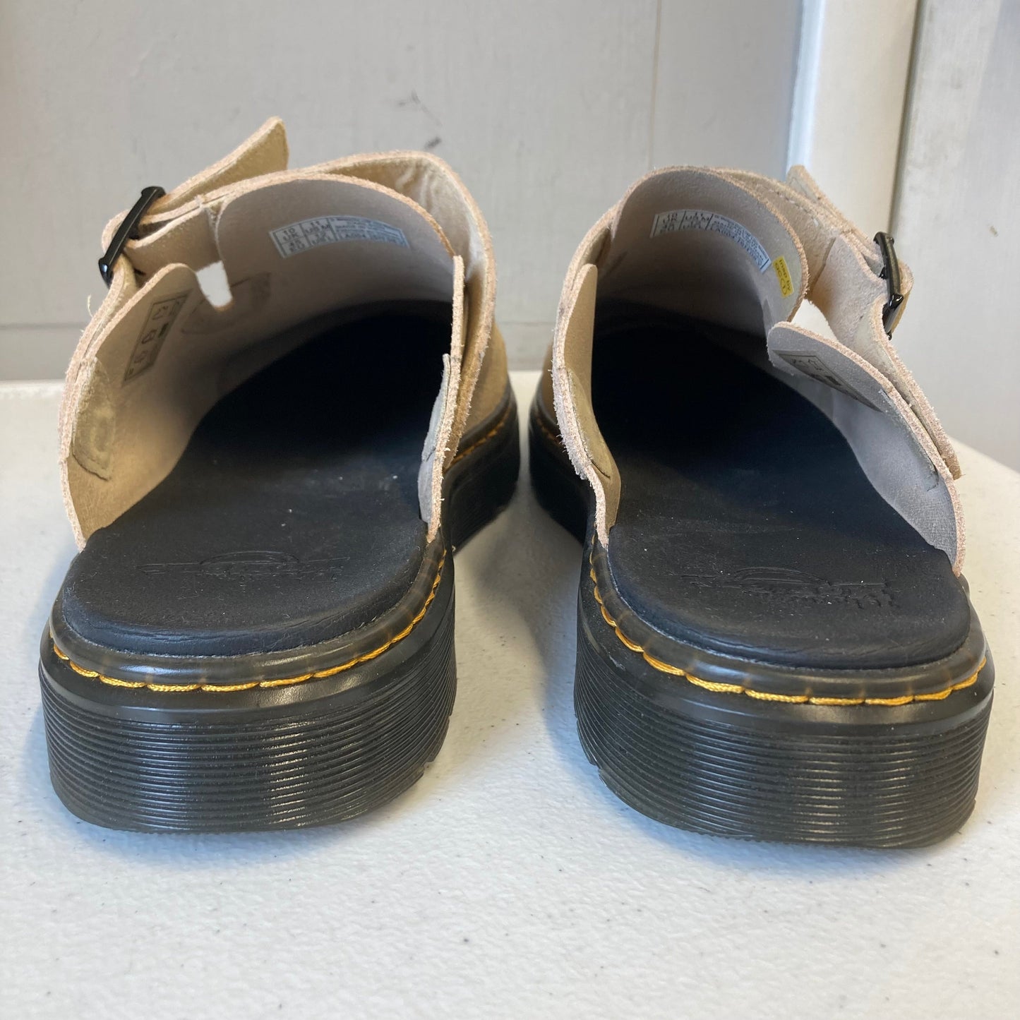 Shoes Flats By Dr Martens In Taupe, Size:12