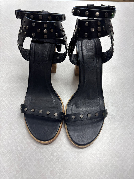 Sandals Heels Block By Vici In Black, Size:6