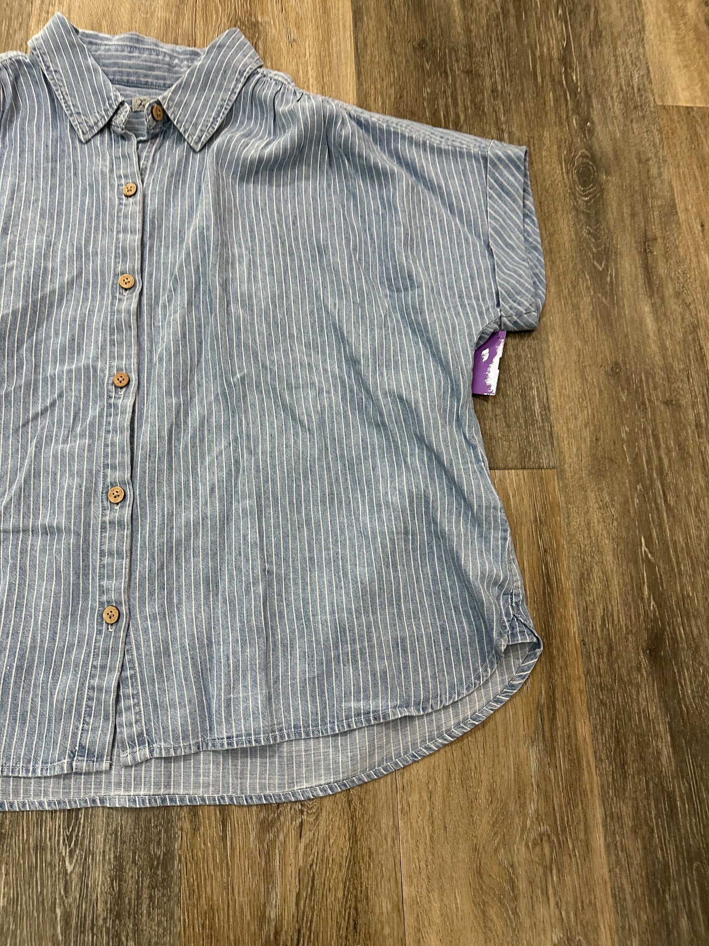 Blouse Short Sleeve By Faherty In Blue Denim, Size: M