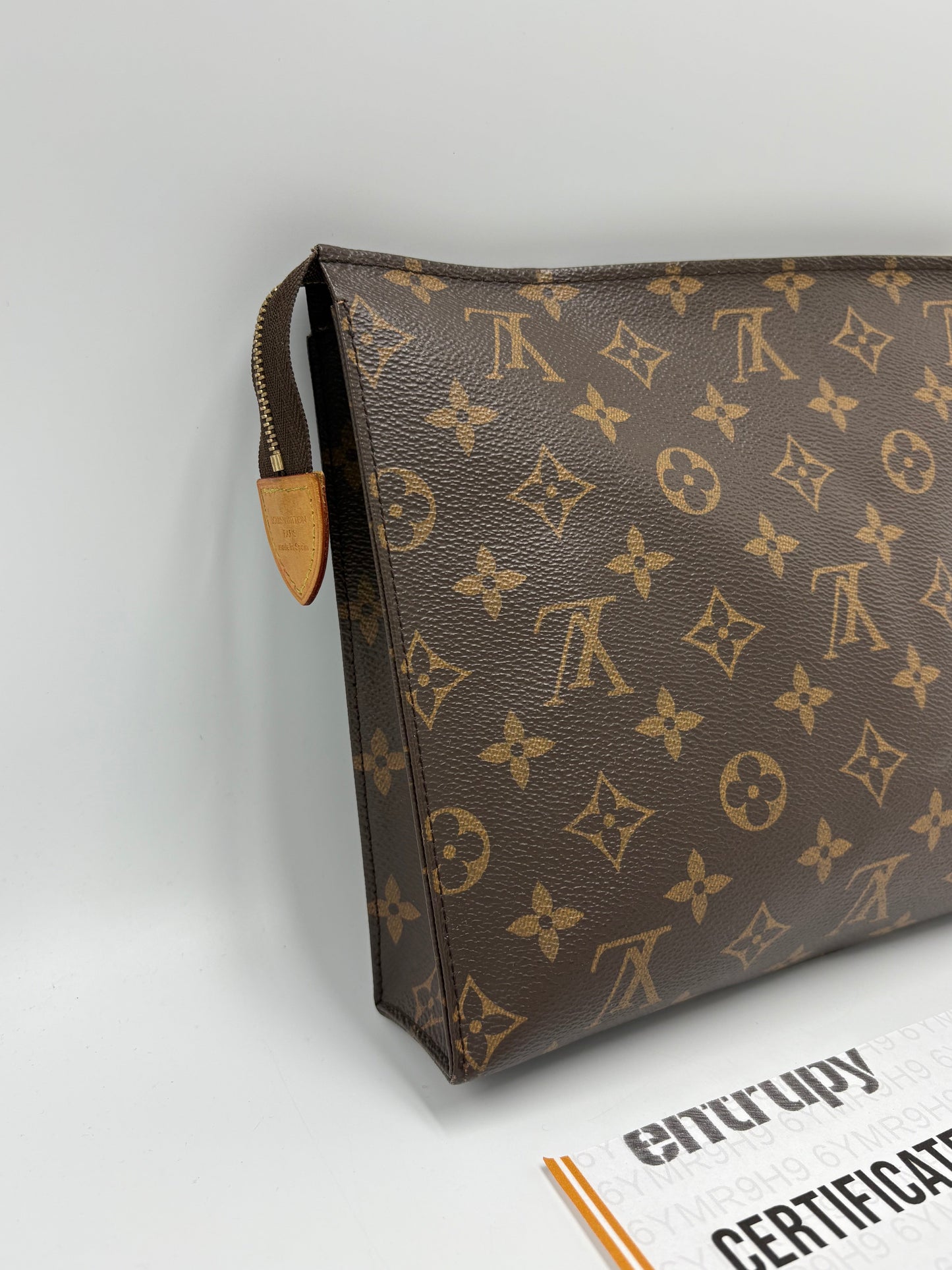 Louis Vuitton Monogram Toiletry Pouch 26 Luxury Makeup Bag