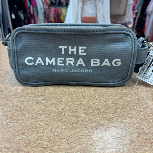 CROSSBODY DESIGNER by MARC JACOBS In GREY, Size: MEDIUM