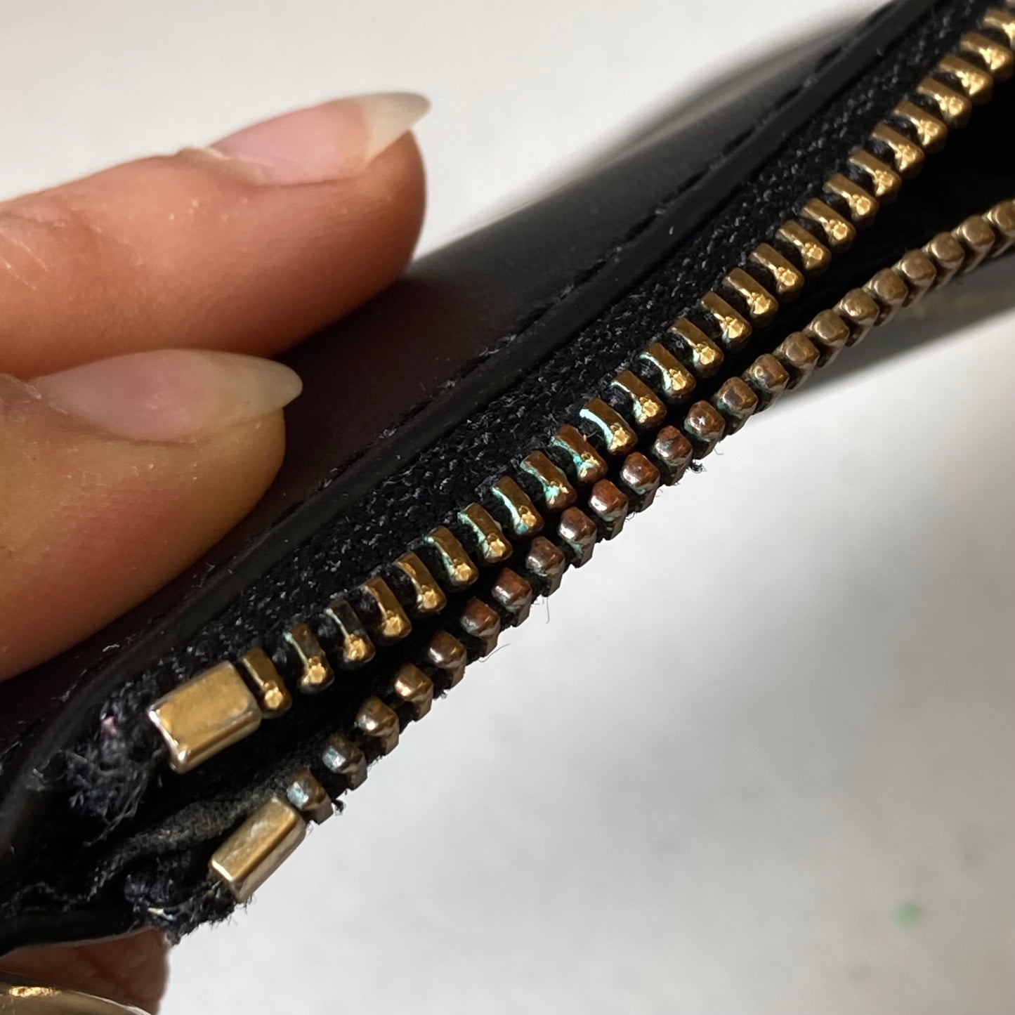 Wristlet Designer By Kate Spade In Black, Size:Medium
