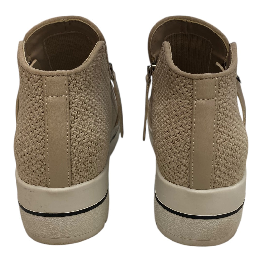 Shoes Sneakers By Steve Madden In Cream, Size:7.5