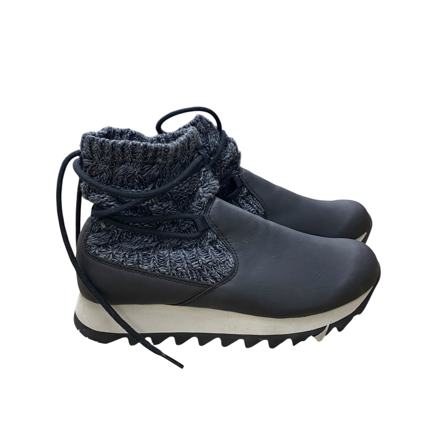 Boots Ankle Flats By Merrell In Black & White, Size:9.5