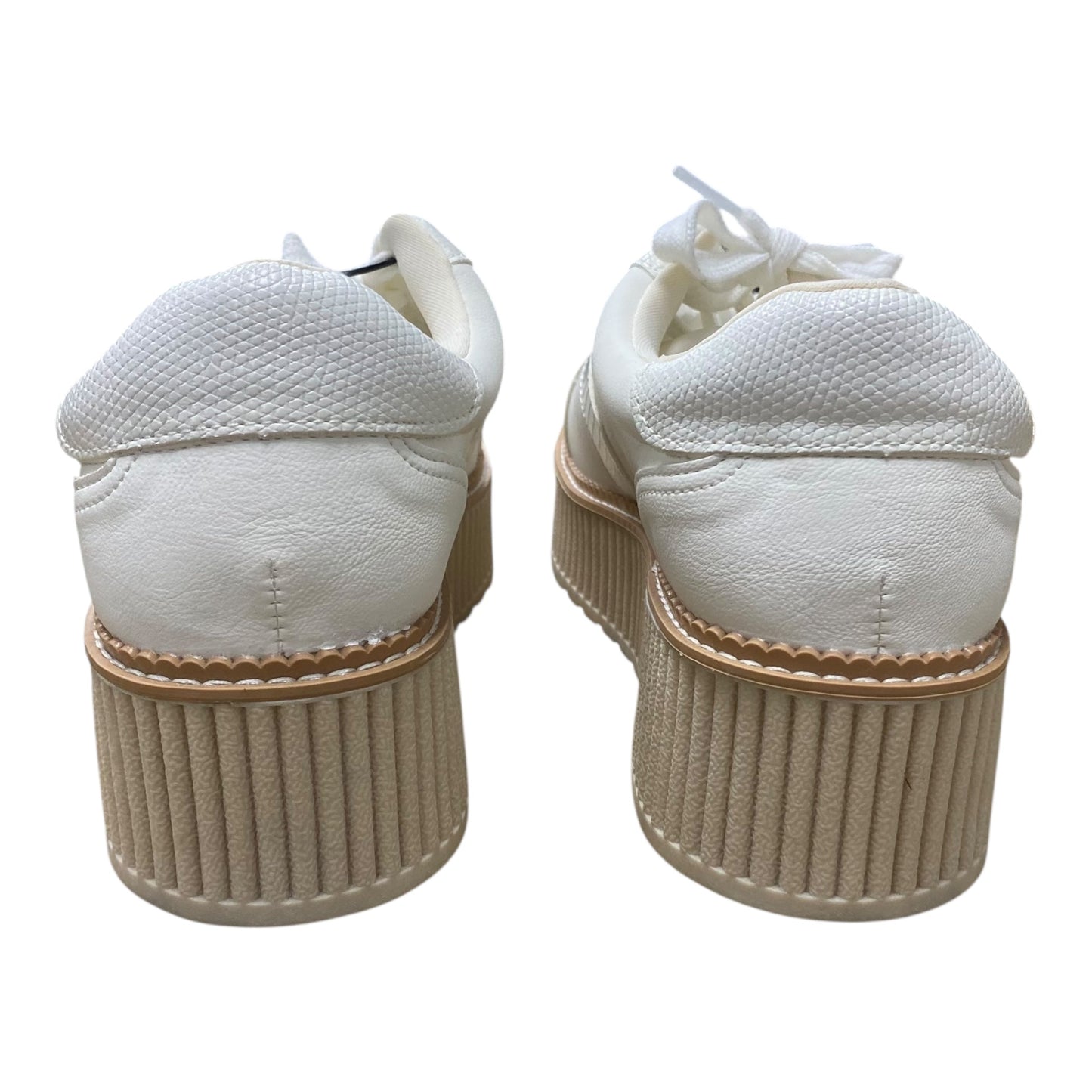 Shoes Sneakers By Dolce Vita In White, Size:11