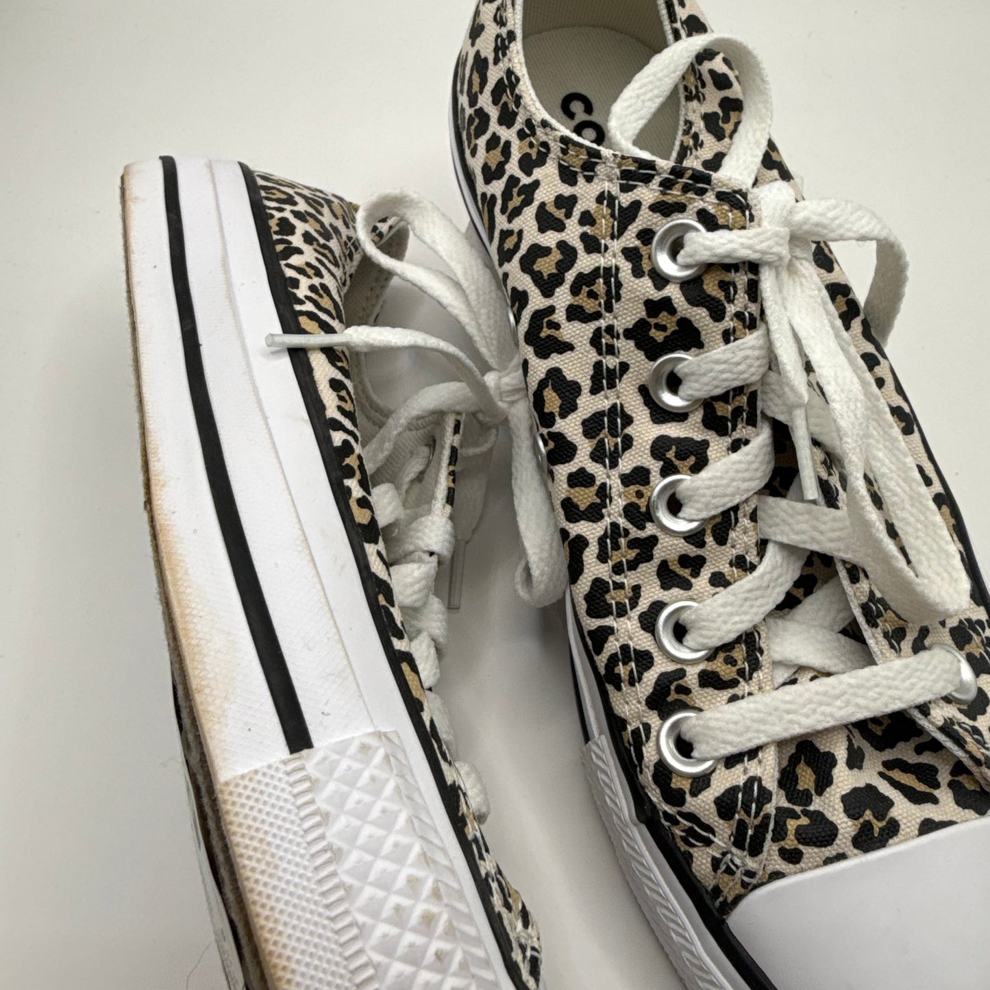 Shoes Sneakers By Converse In Animal Print, Size: 6