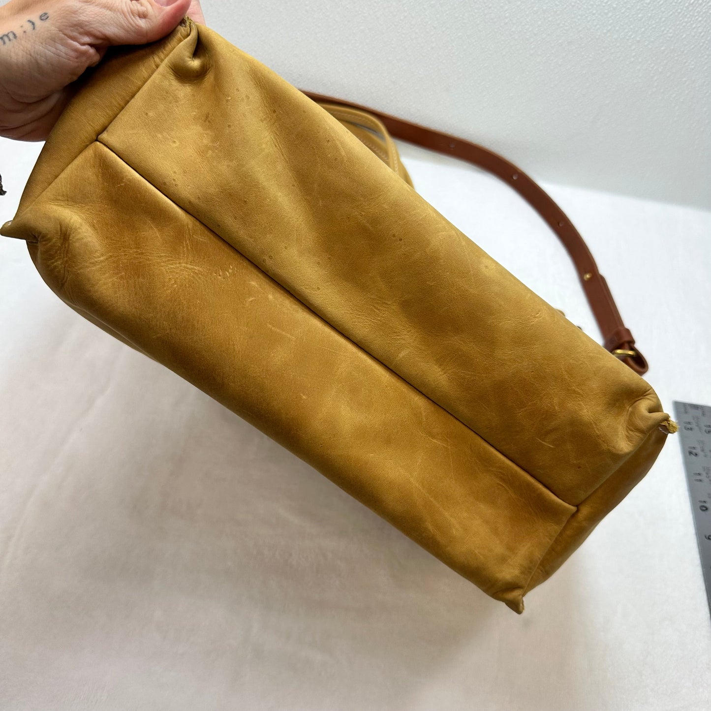 Crossbody Leather By RIVET LEATHERWORKS, Size: Large