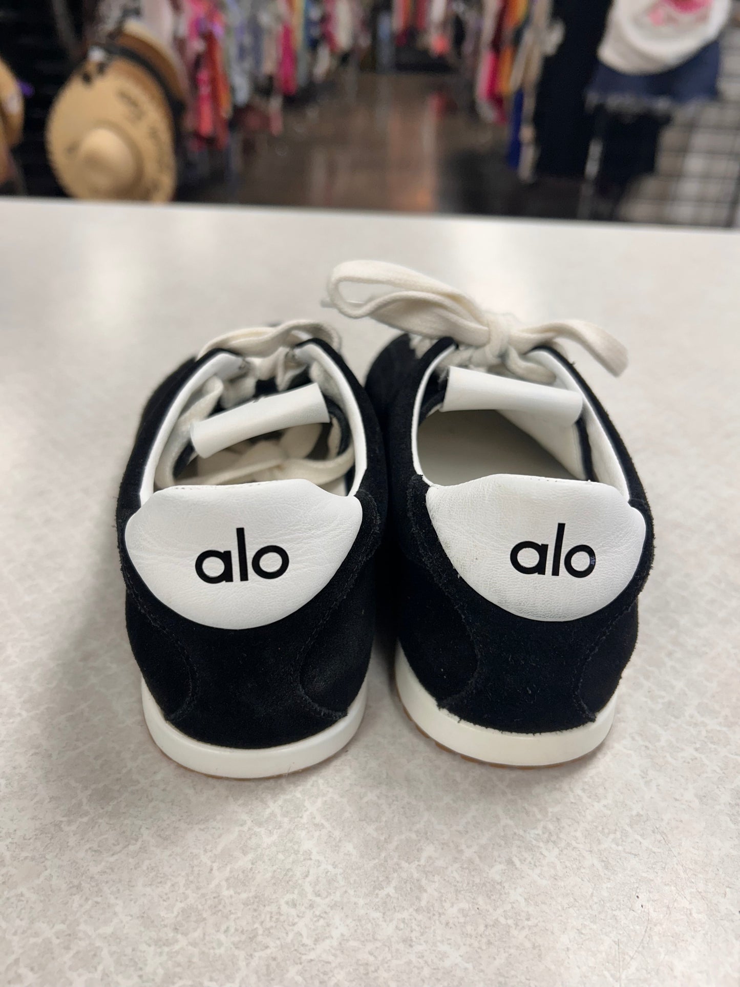 Shoes Sneakers By Alo In Black, Size:7