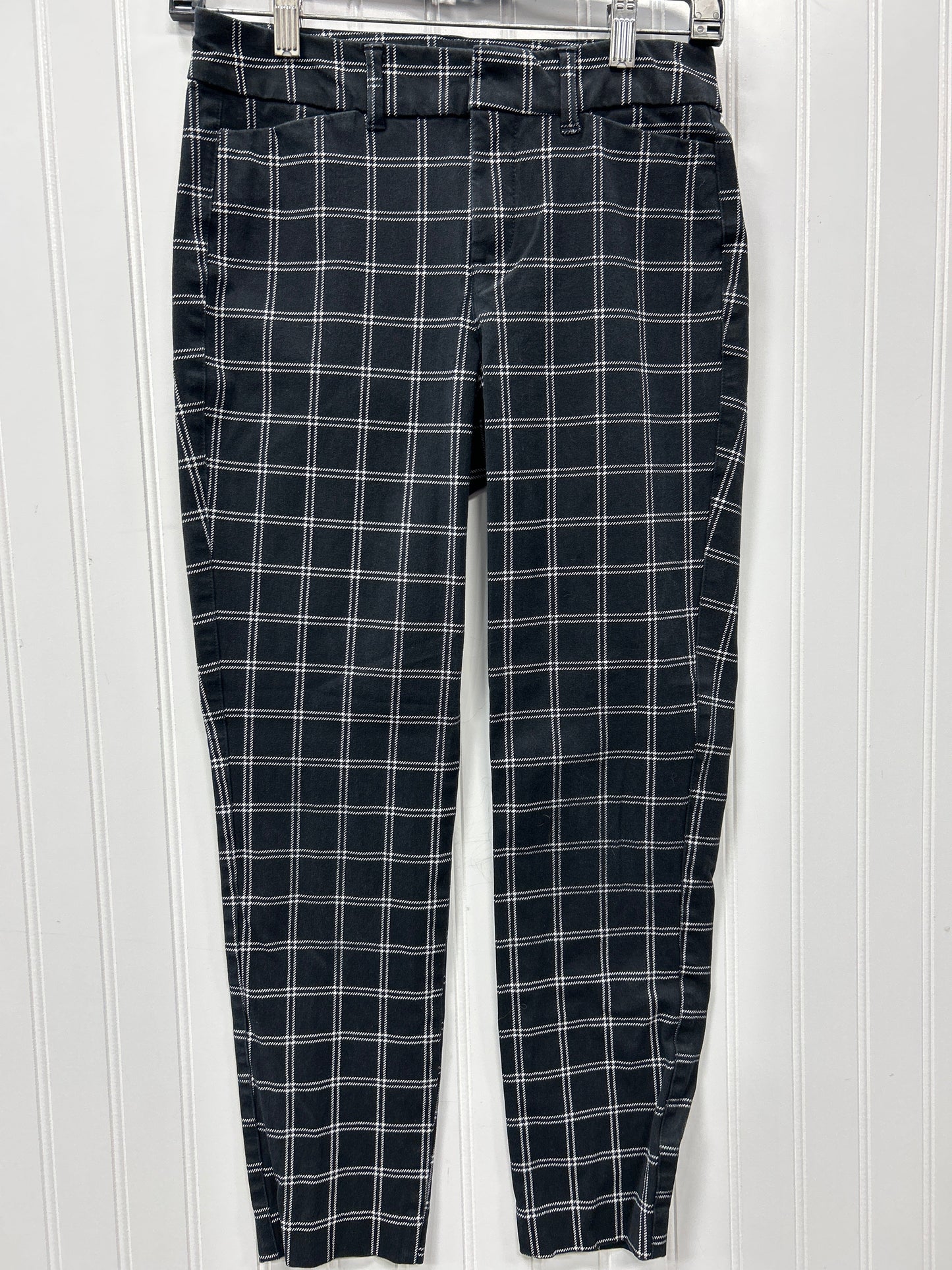 Pants Cropped By Old Navy In Black, Size:2
