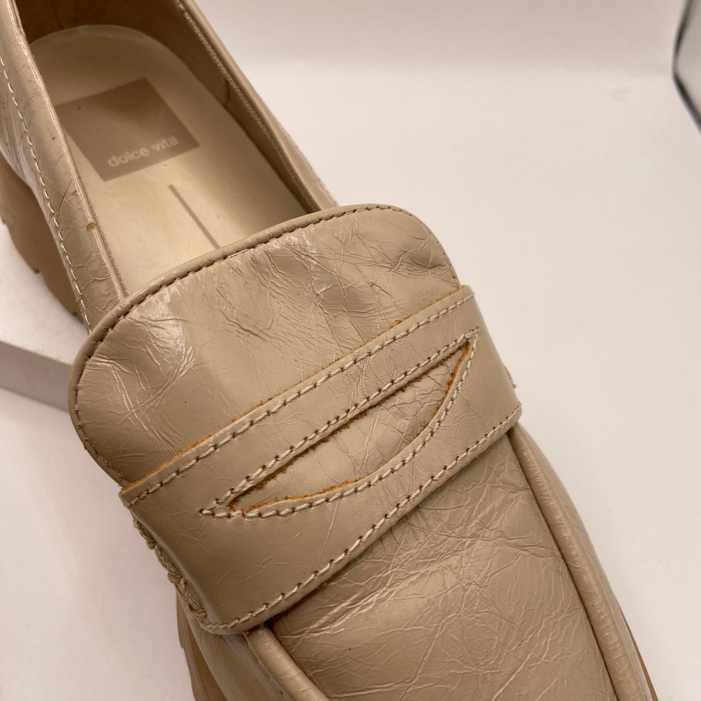 Shoes Flats By Dolce Vita In Beige, Size: 8