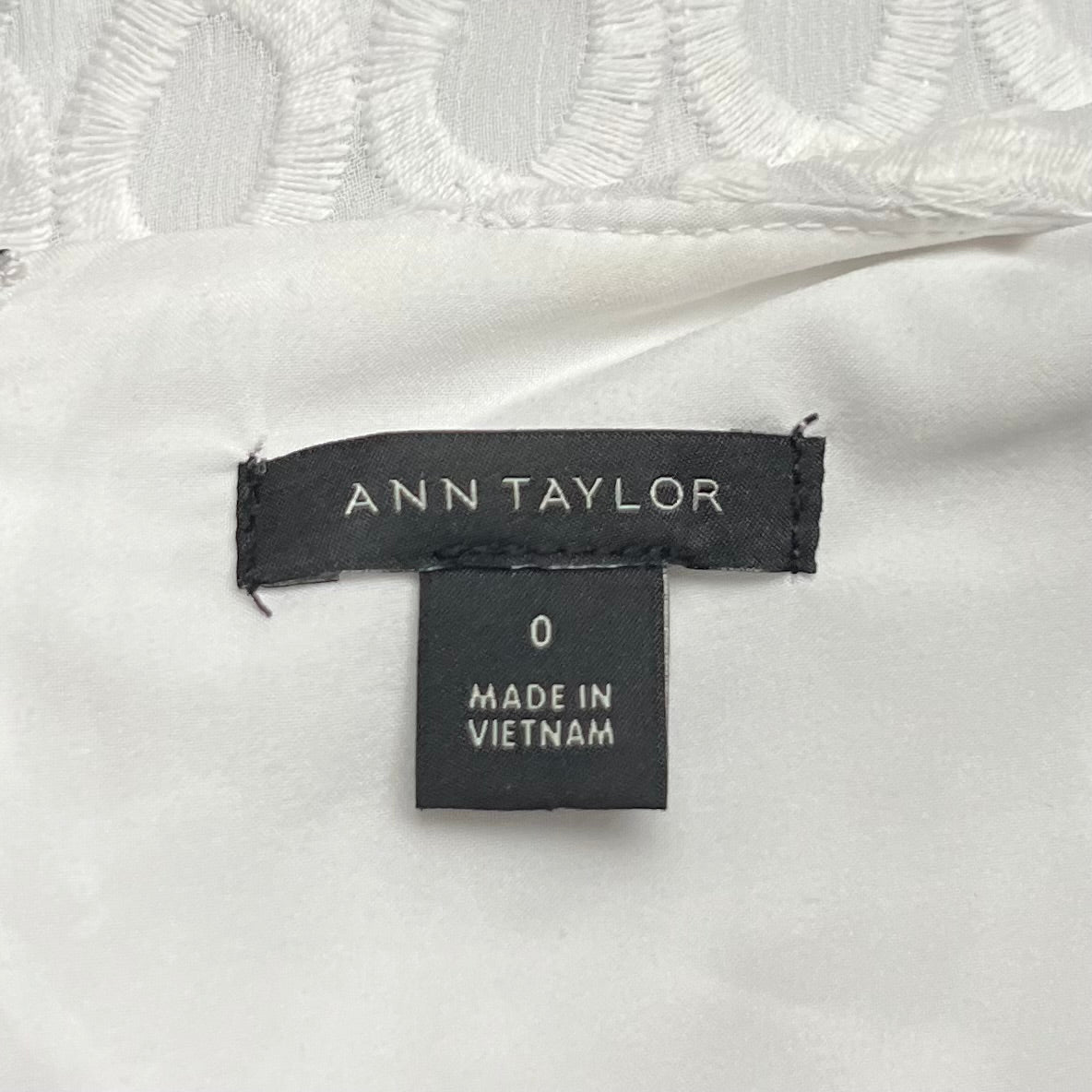 Dress Casual Midi By Ann Taylor In White, Size: Xs