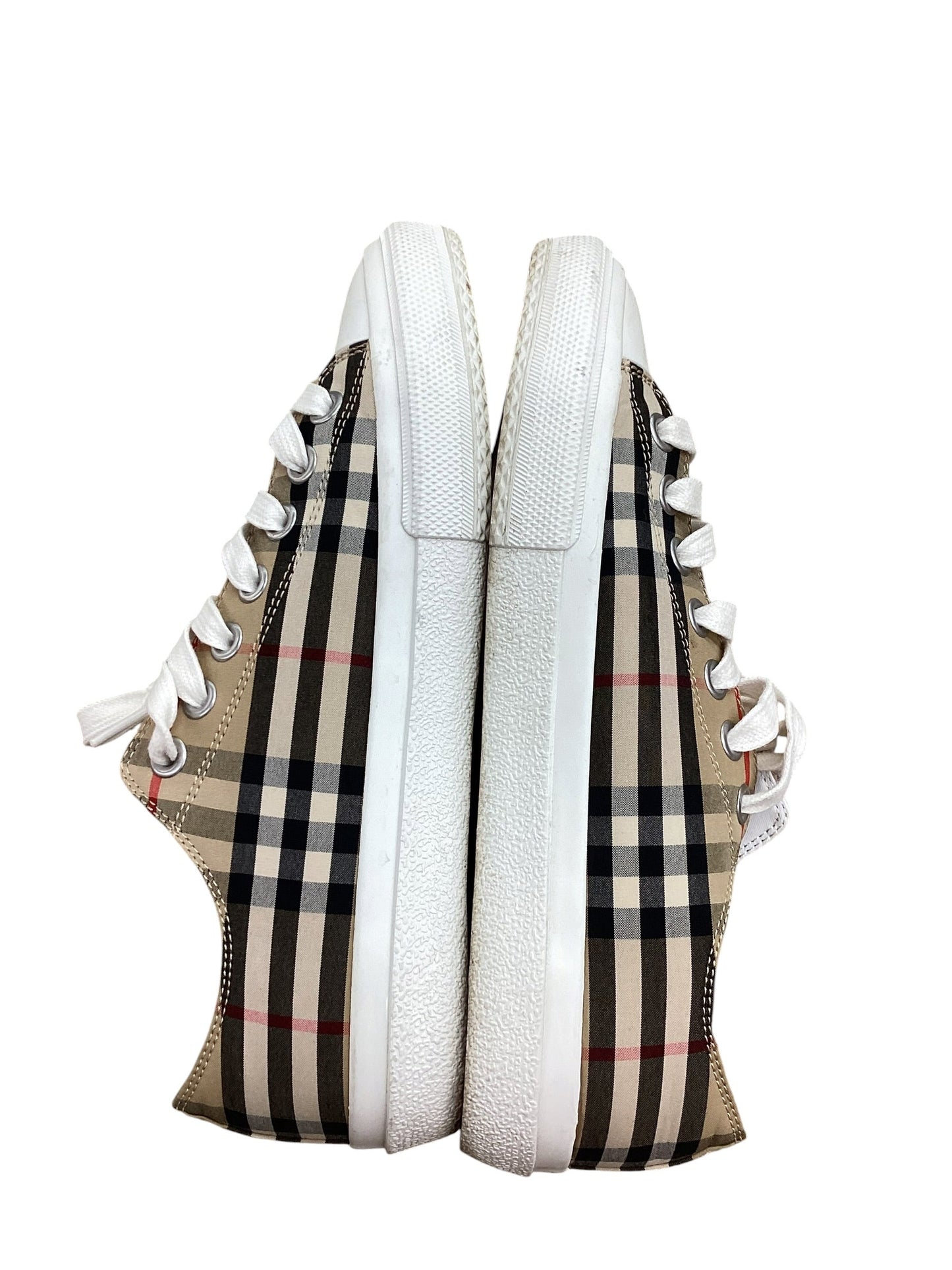 Shoes Luxury Designer By Burberry In Plaid Pattern, Size: 10