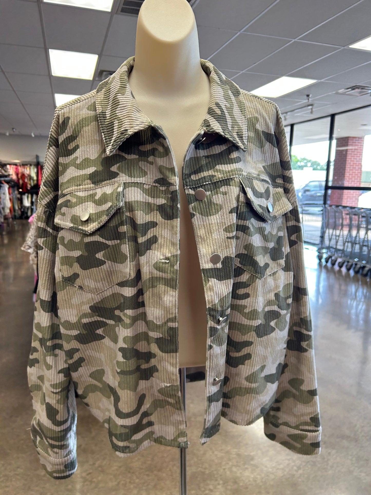 Jacket Shirt By Savanna Jane In Camouflage Print, Size:L
