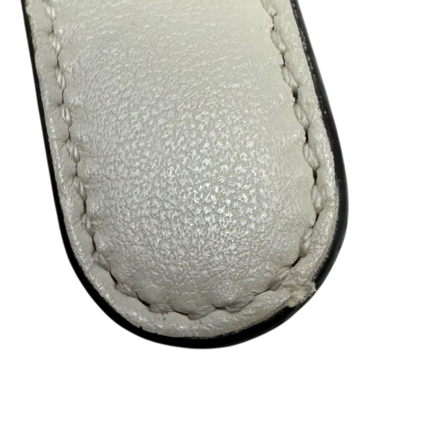 GG Marmont Thin Belt Luxury Designer By Gucci Size: Gucci 105, 42”