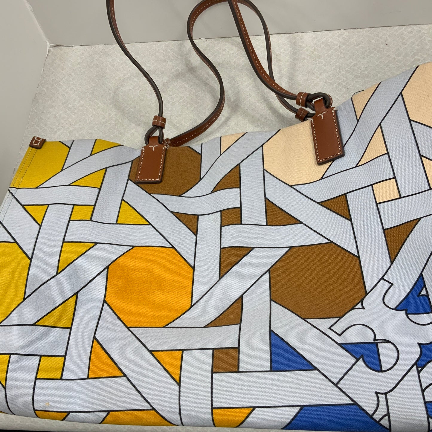 Handbag Designer By Tory Burch, Size: Large