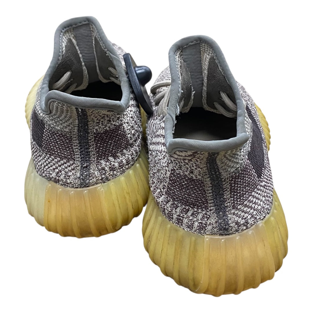 Shoes Luxury Designer By Yeezy In Multi, Size: 6.5 (SIZE 5 : MALE)