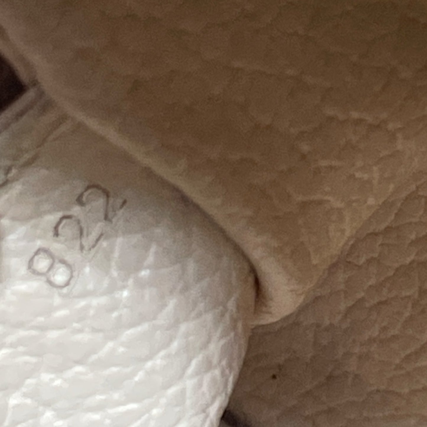 Makeup Bag Luxury Designer By Louis Vuitton, Size: Large