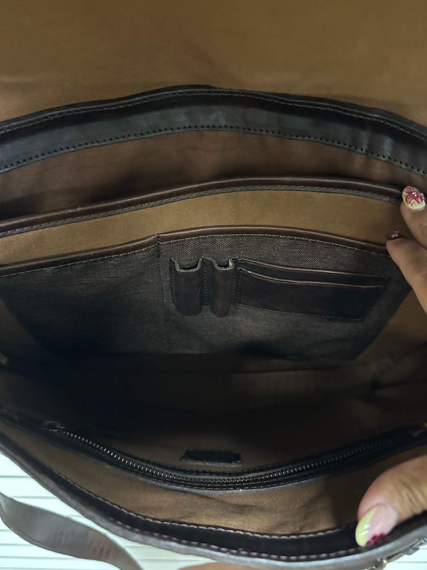 Handbag Leather By Mission Mercantile Leather Goods, Size: Large