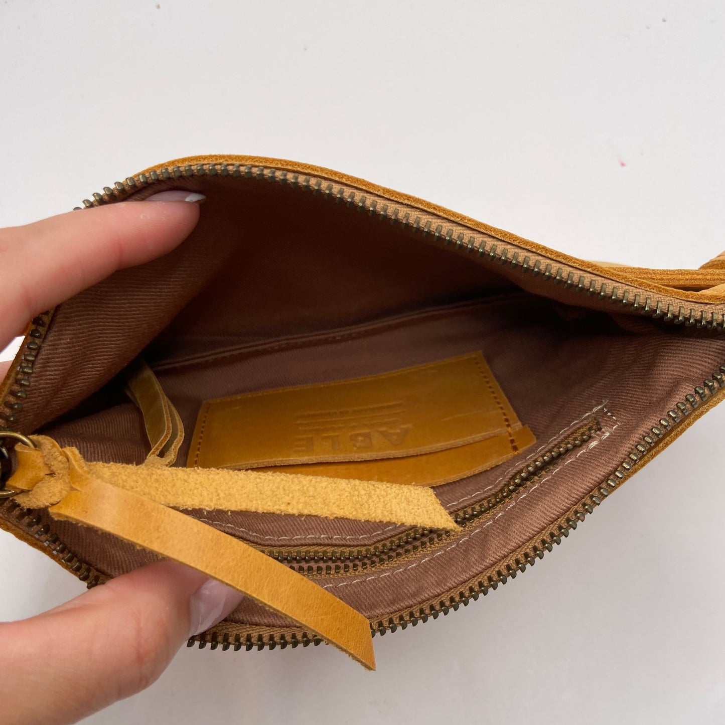Wristlet Leather By Able, Size: Medium