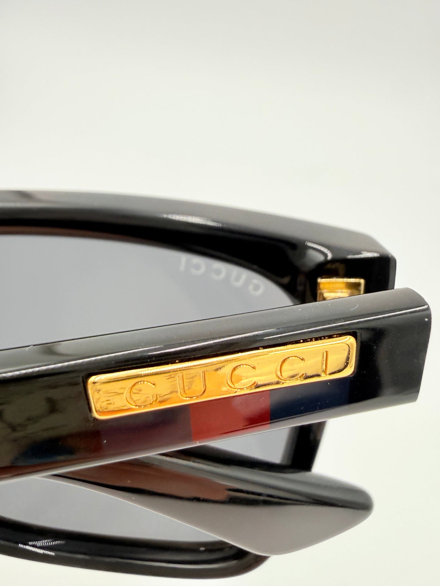Sunglasses Luxury Designer By Gucci In Black, Size: