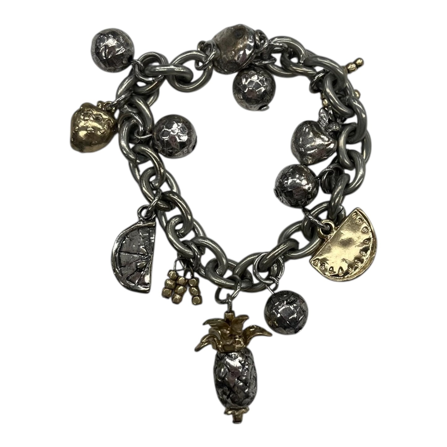 Bracelet Charm By Clothes Mentor In Gold & Silver