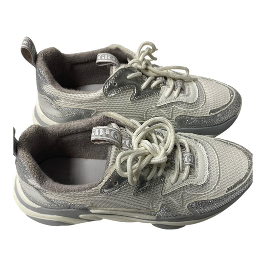Shoes Athletic By Gianni Bini In Silver & White, Size:8.5