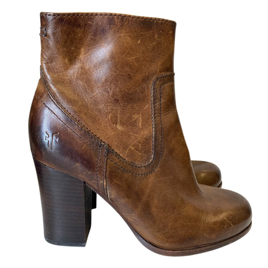 Boots Designer By Frye In Brown, Size:6.5