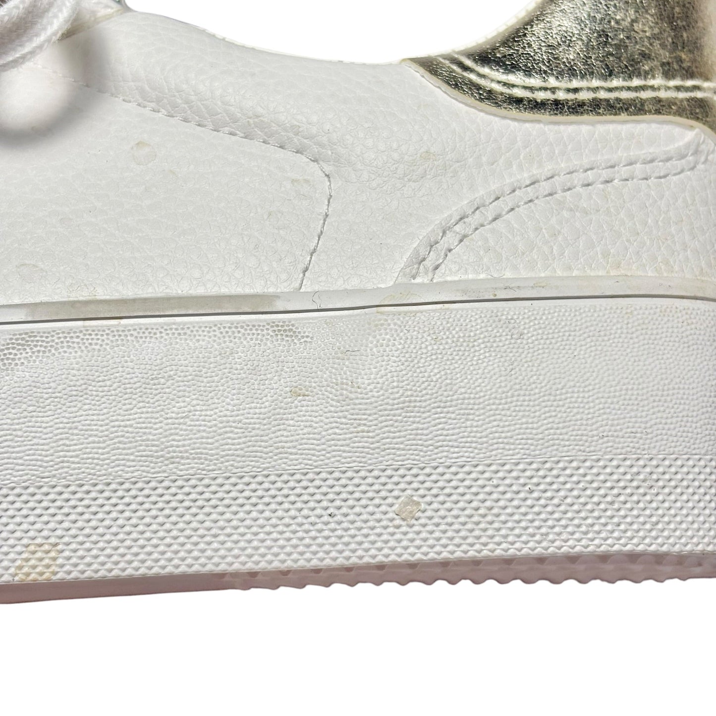 Shoes Sneakers By Zara In White, Size: 8.5