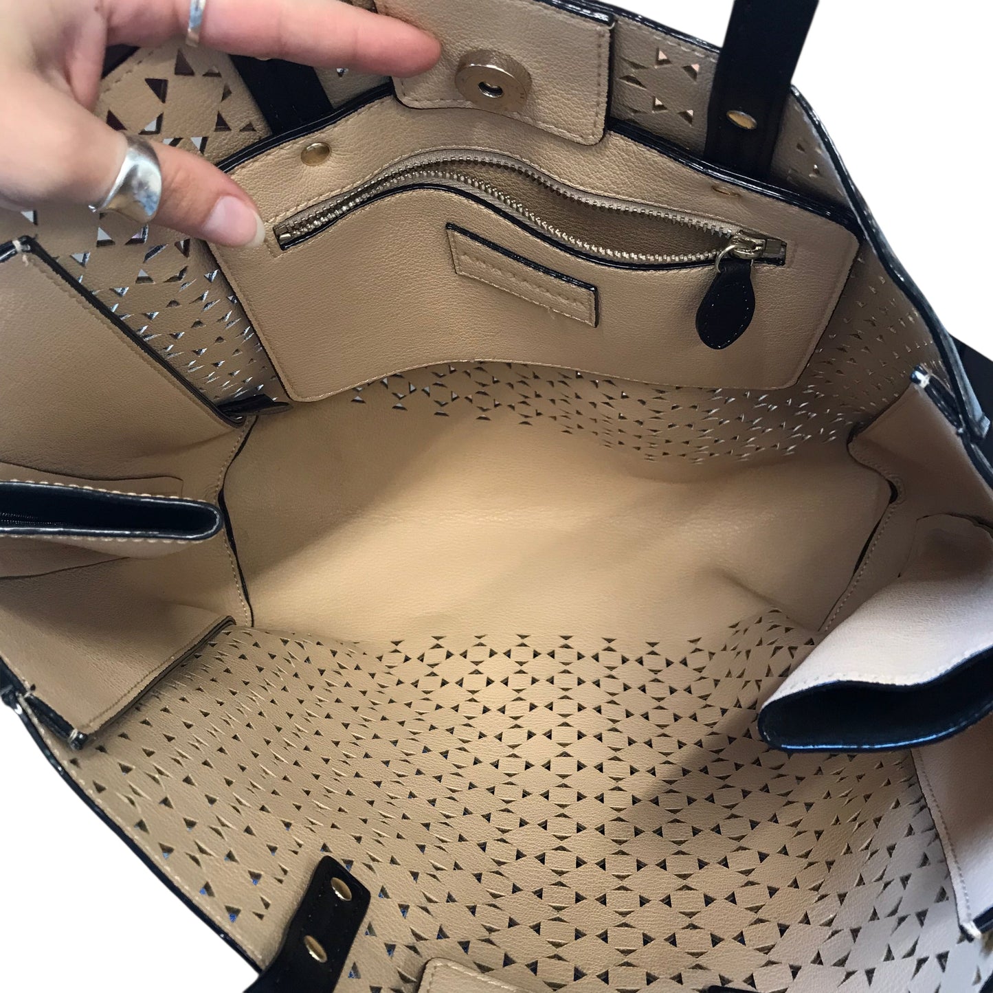 Handbag By Ann Taylor In Black & Tan, Size:Large