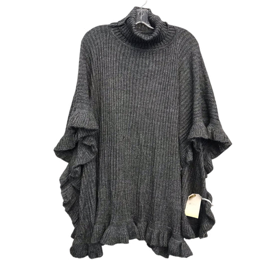 Shawl By 2Chic In Grey, Size:Osfm