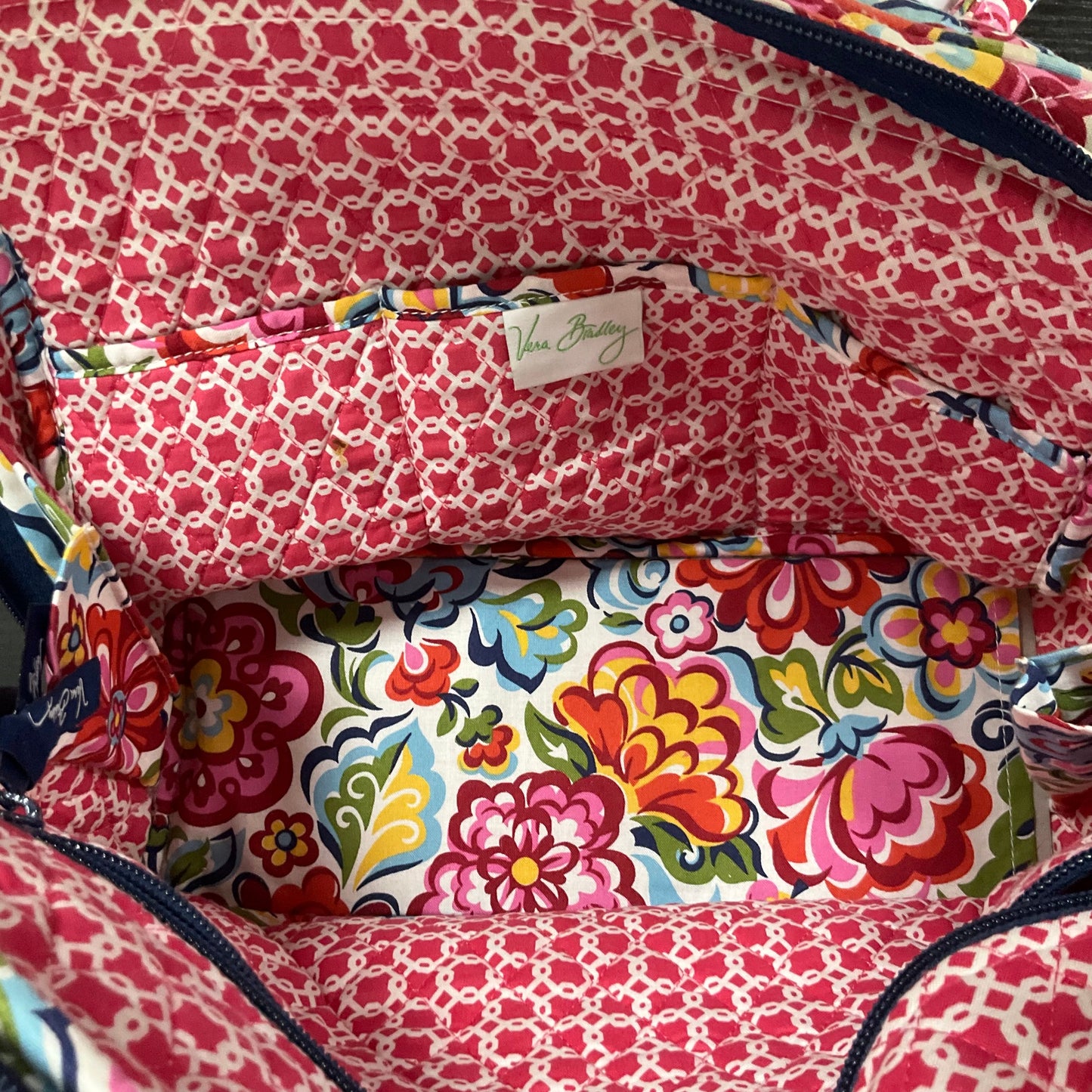 Handbag By Vera Bradley, Size: Medium