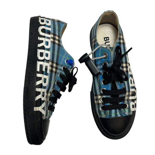 Shoes Luxury Designer By Burberry In Black & Blue, Size: 6
