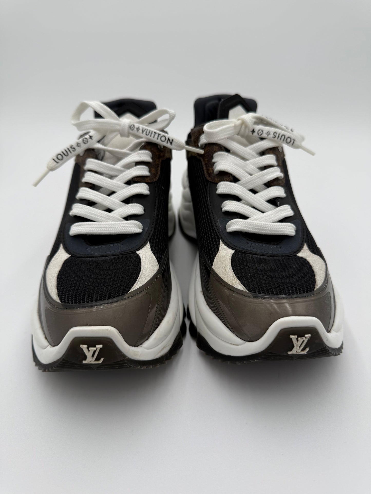 Shoes Luxury Designer By Louis Vuitton In Black & White, Size:8.5
