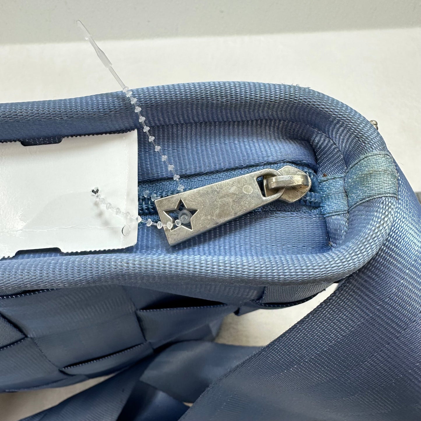 Seatbelt bag Handbag By Harveys, Size: Large