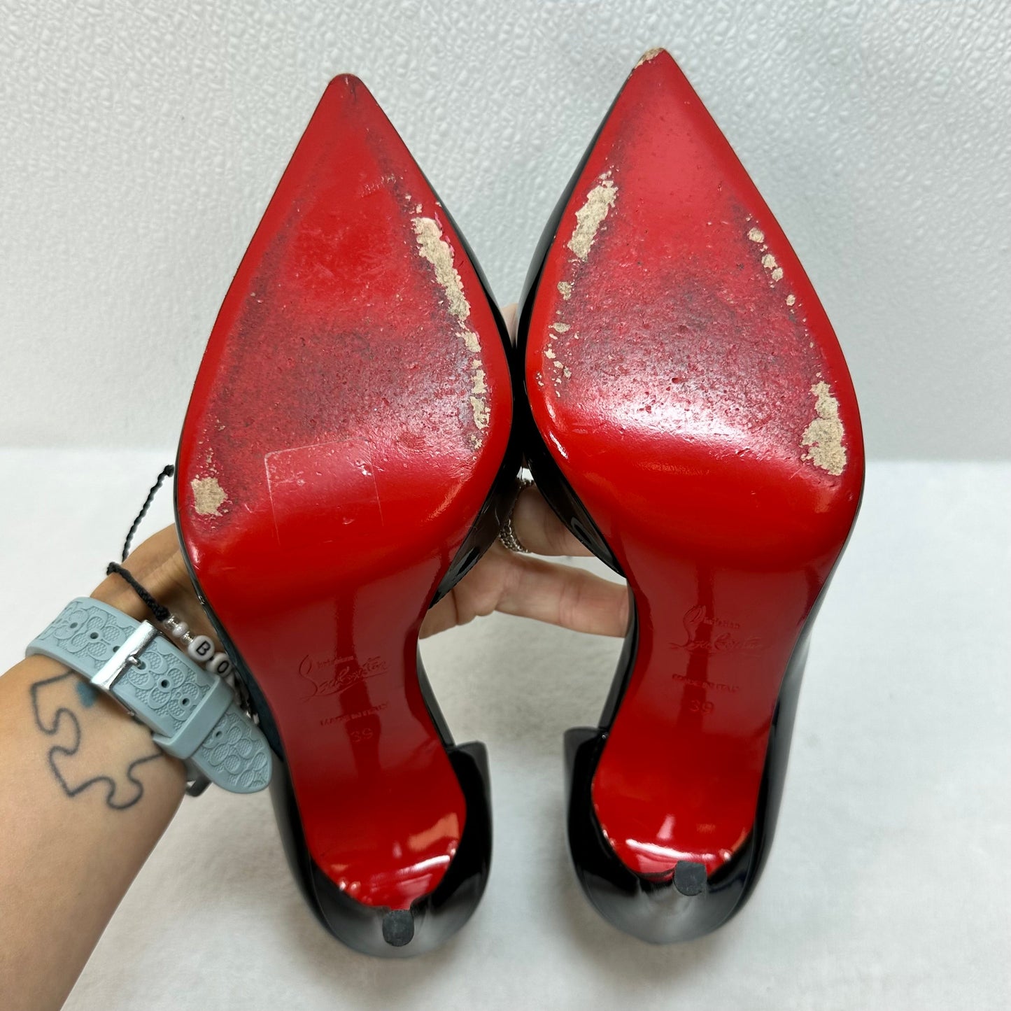 Shoes Luxury Designer By Christian Louboutin In Black, Size: 39