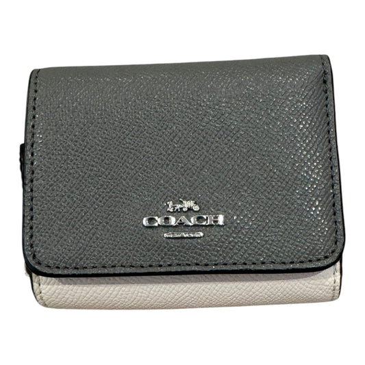 Wallet Designer By Coach In Grey & White, Size:Small