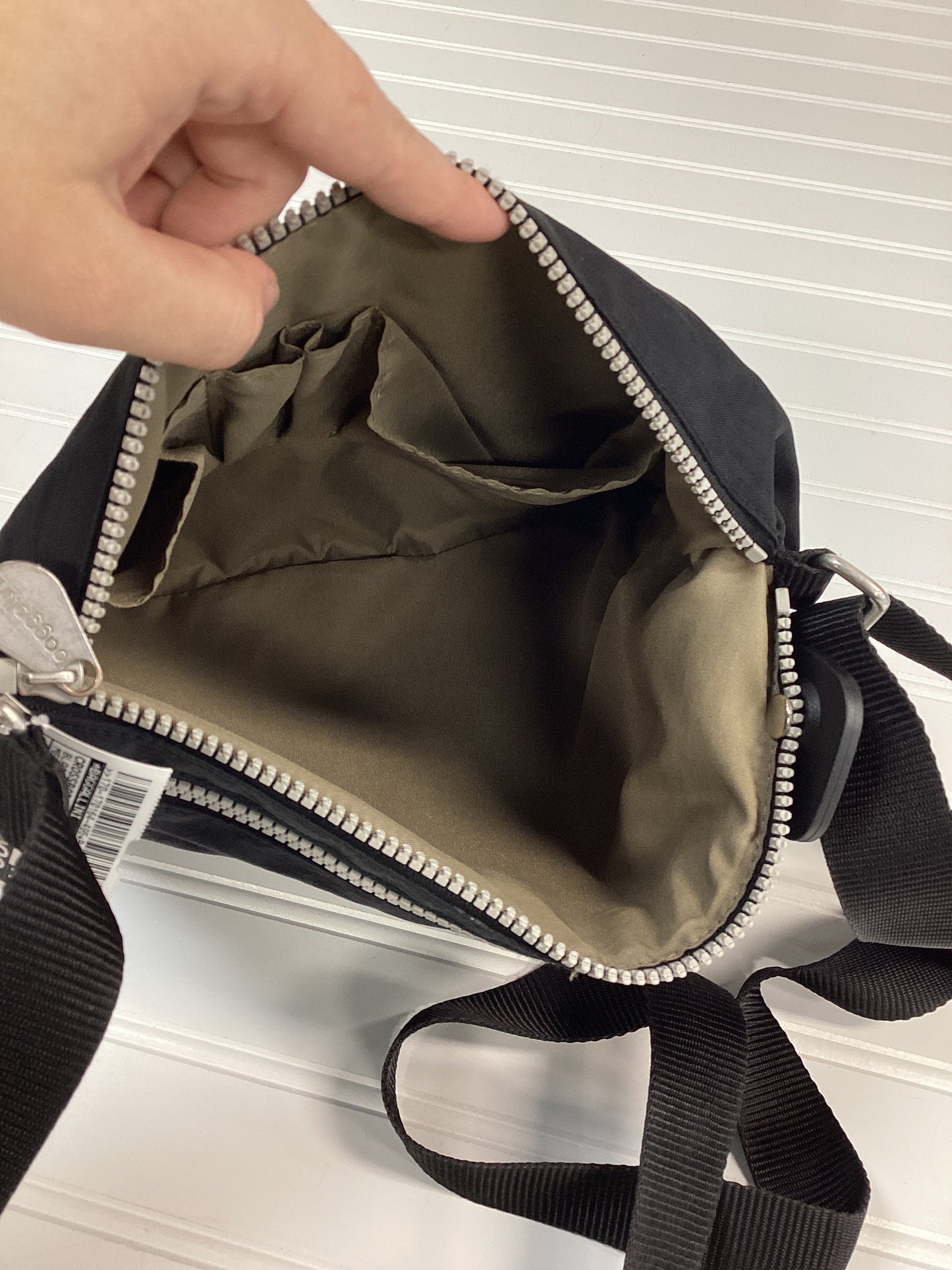 Crossbody By Baggallini In Black, Size:Medium