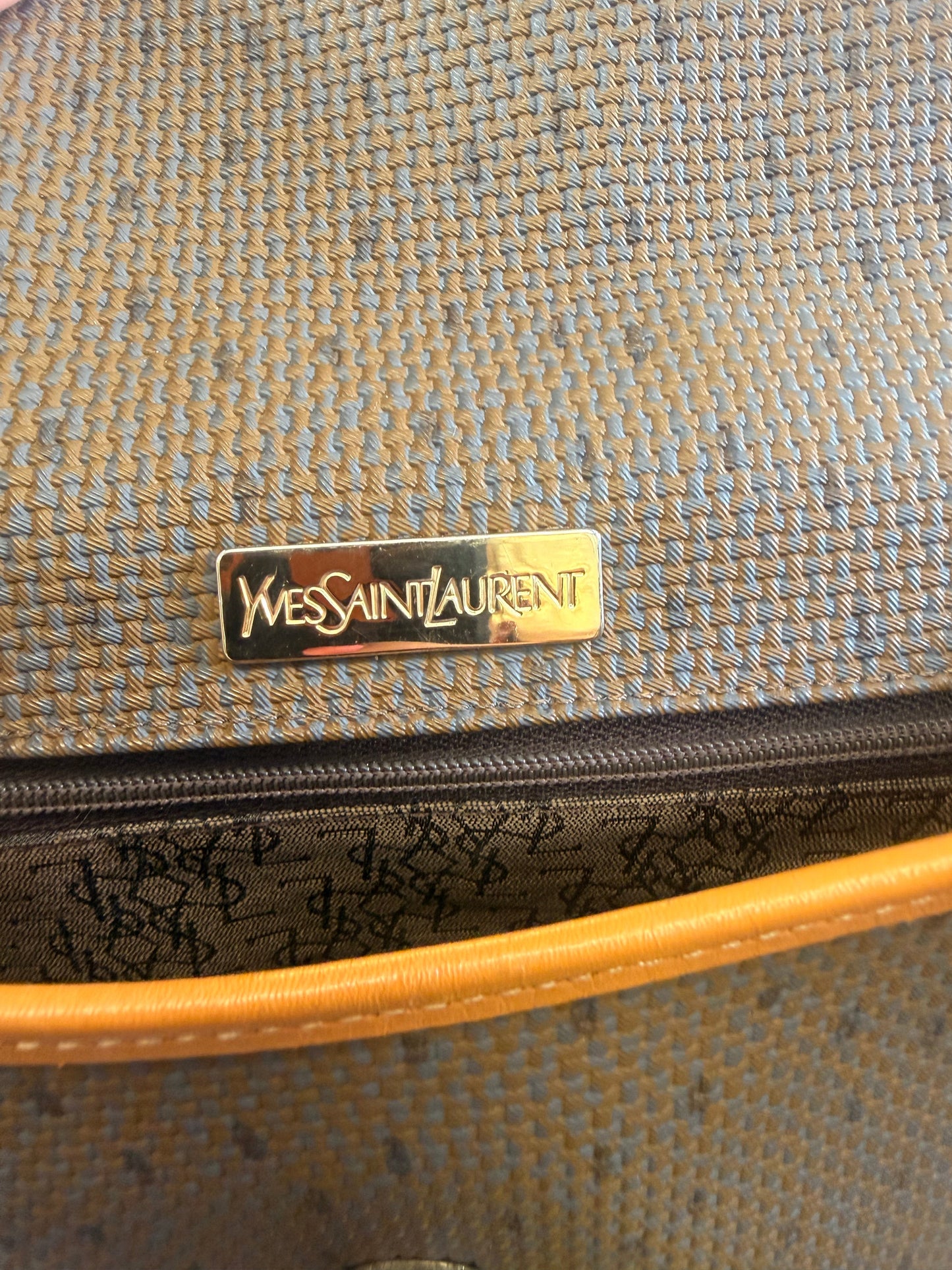 Crossbody Luxury Designer By Yves Saint Laurent, Size: Medium