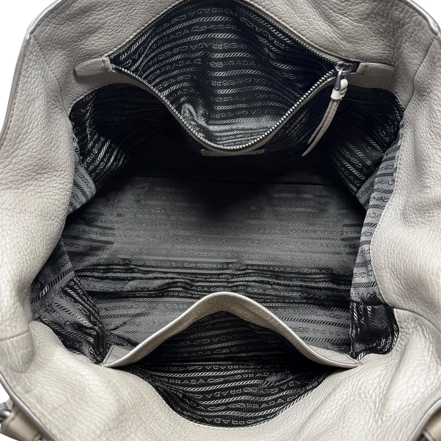 Leather Tote Bag Handbag Luxury Designer By Prada, Size: Large