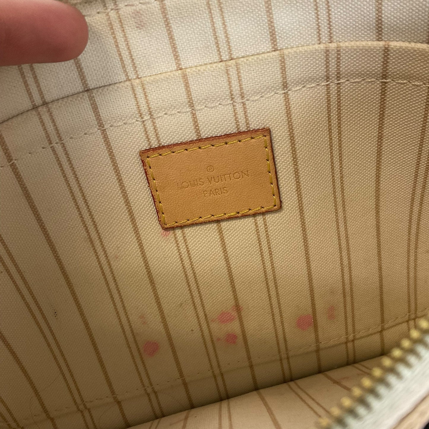 Wristlet Luxury Designer By Louis Vuitton, Size: Large