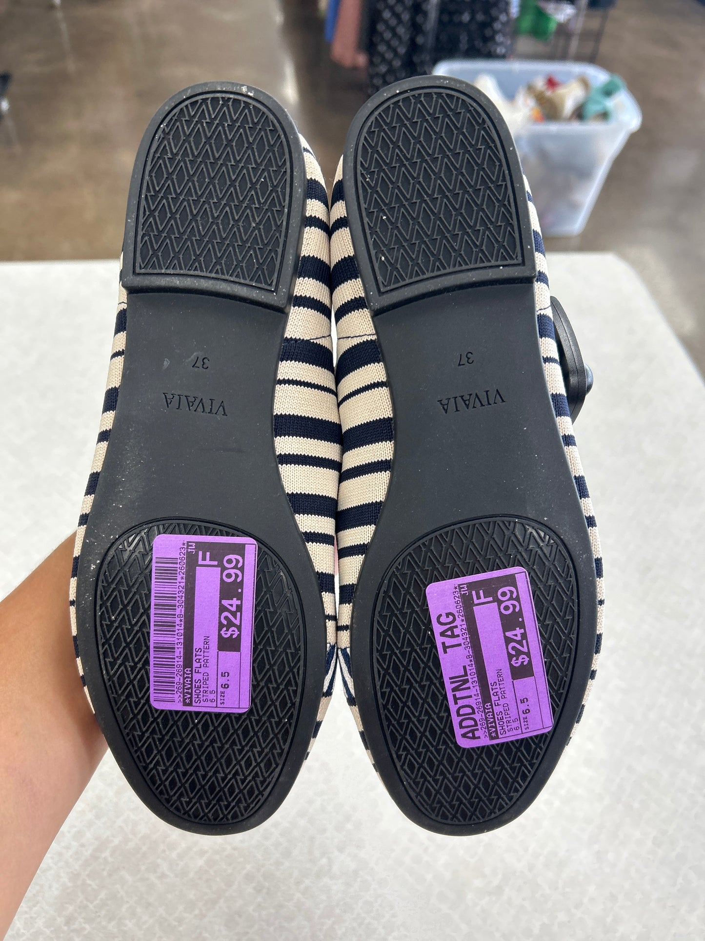 Shoes Flats By Vivaia In Striped Pattern, Size:6.5